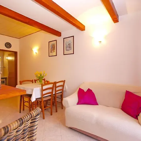 Fuer 4 Personen Ca 46 Qm In Pula, Istrien Istrische Riviera Pula