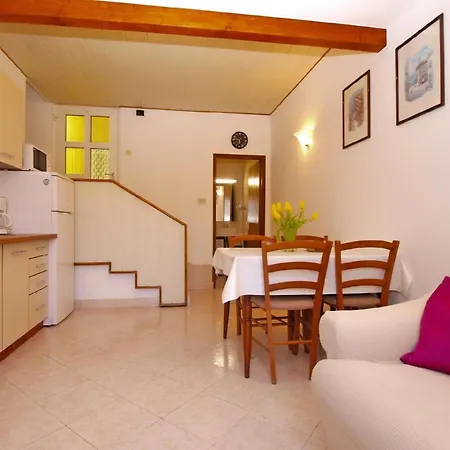 Fuer 4 Personen Ca 46 Qm In Pula, Istrien Istrische Riviera Apartment Pula